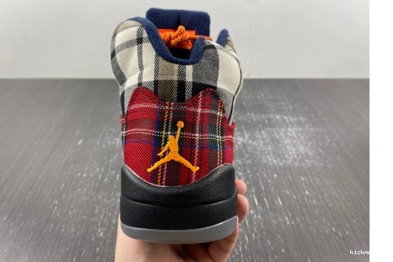 Jordan  FD4814-008 Retro Plaid 5 FD4814-008 0515